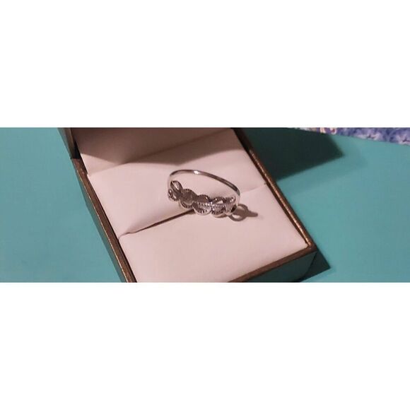 New .20 Carat Genuine Diamond Scalloped Edge Design Bridal or Right Hand Ring #8 - Picture 3 of 4